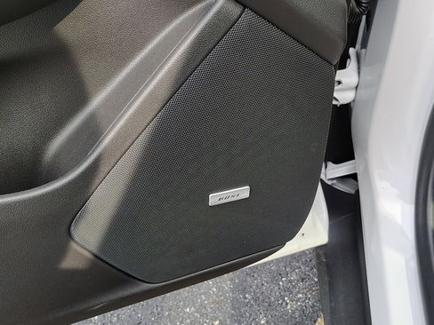 New 2025 Cadillac XT5 Premium Luxury w/ LPO, Floor Liner Package image 15