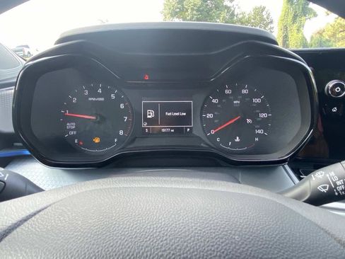 Used 2026 Chevrolet Trax LS FWD image 32