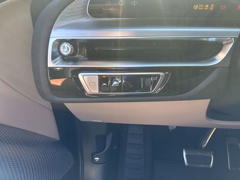 New 2026 Cadillac Lyriq Signature Luxury image 26