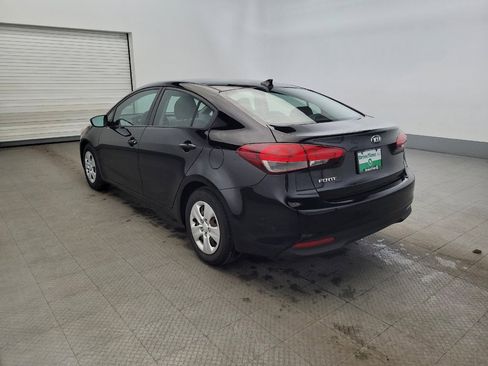 Used 2017 Kia Forte LX image 5