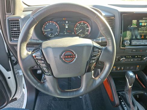 Used 2023 Nissan Frontier PRO-4X w/ Pro-4X Premium Package image 19