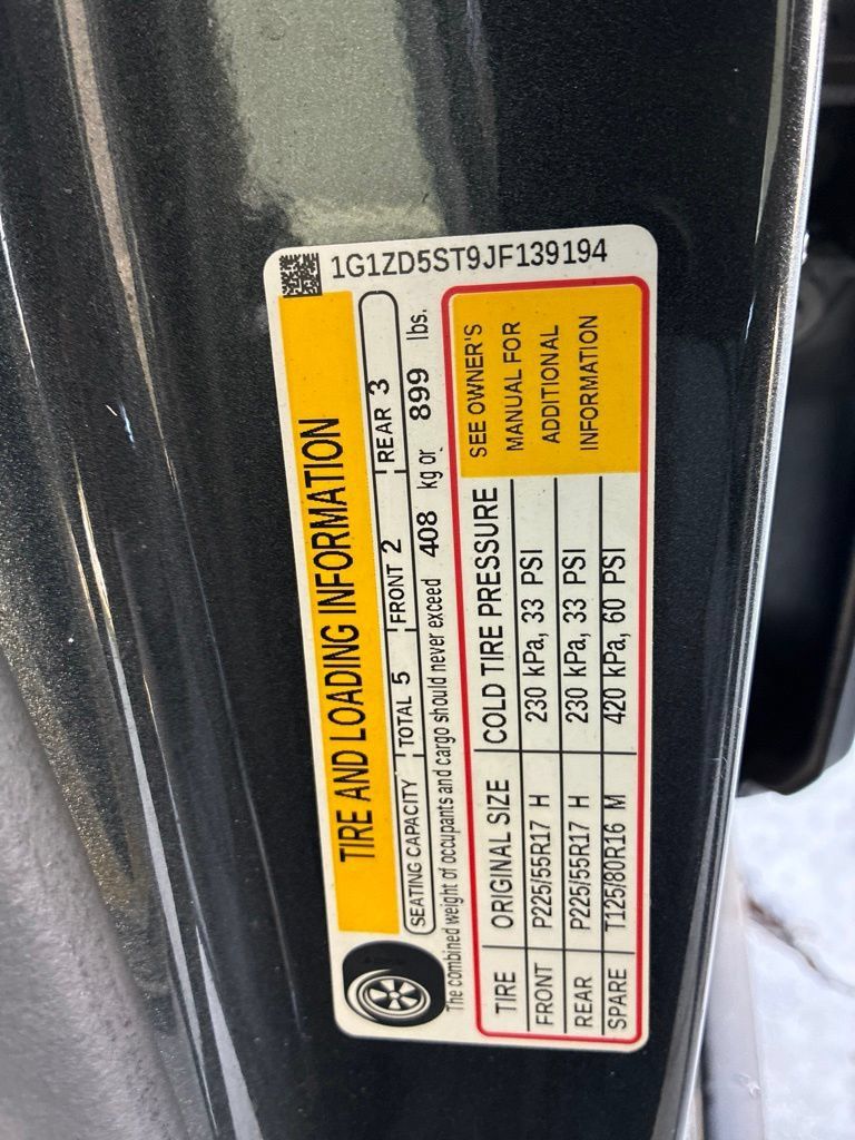 Used 2018 Chevrolet Malibu LT FWD image 34