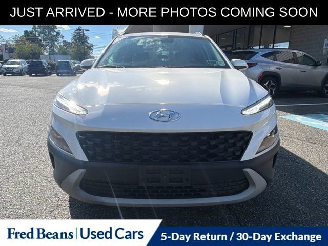 Used 2023 Hyundai Kona SEL w/ Cargo Package AWD/4WD image 2