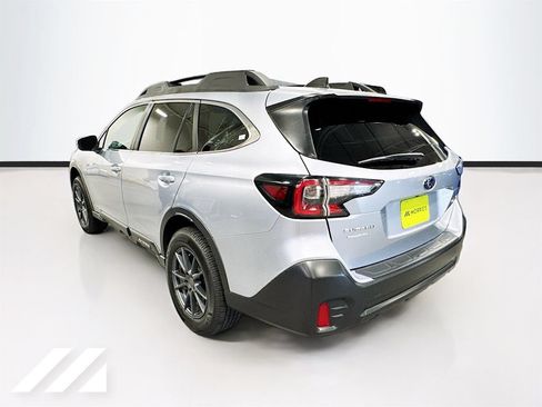 Used 2020 Subaru Outback Premium w/ Popular Package #1 AWD/4WD image 6