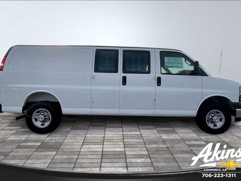 New 2025 Chevrolet Express 3500 Extended w/ Driver Convenience Package image 19