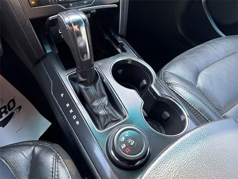 Used 2016 Ford Explorer XLT w/ Equipment Group 202A image 17