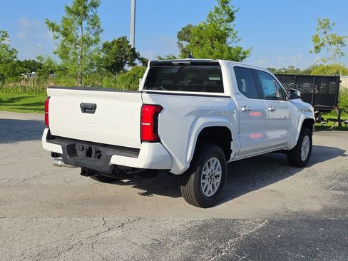 New 2026 Toyota Tacoma SR5 RWD image 4