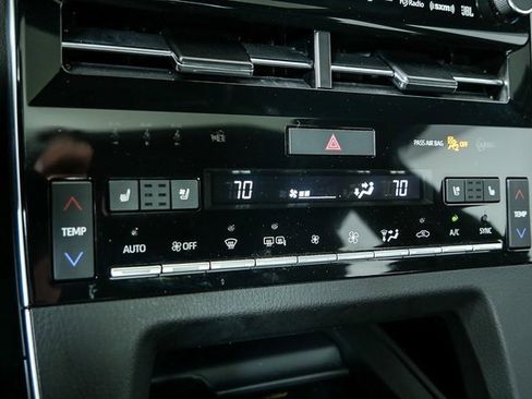 Used 2022 Toyota Avalon Limited w/ Advanced Safety Package image 16