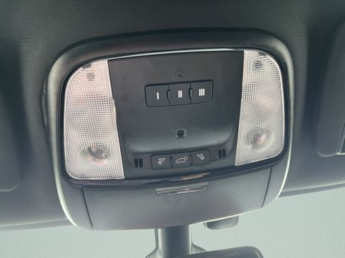 Used 2025 Dodge Durango GT AWD/4WD image 18