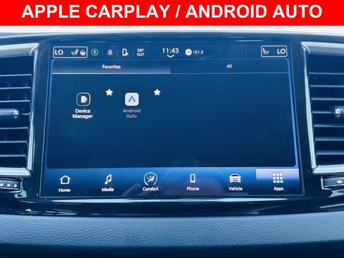 Used 2023 Chrysler Pacifica Touring-L image 4