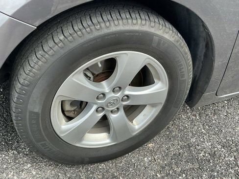 Used 2014 Toyota Sienna LE image 11