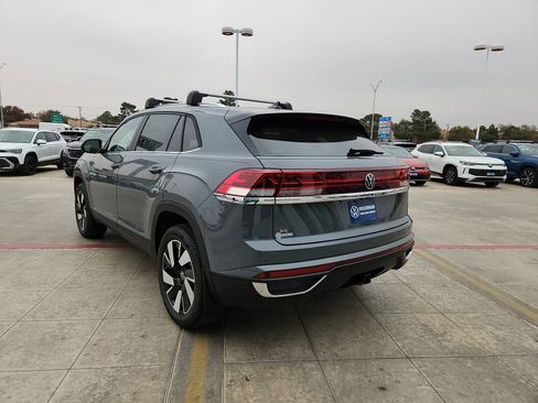 New 2026 Volkswagen Atlas Cross Sport SE image 5
