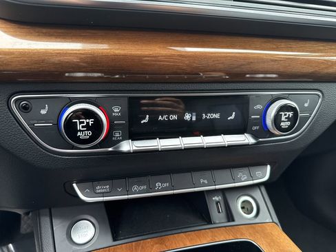 Used 2023 Audi Q5 2.0T Premium image 24