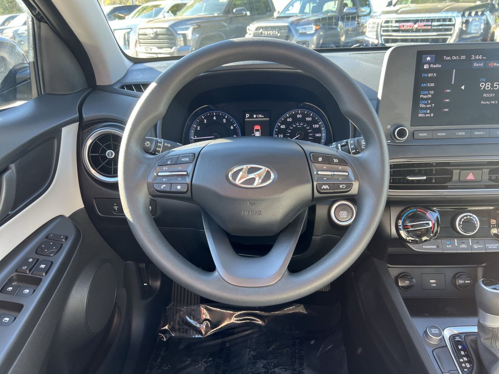 Used 2023 Hyundai Kona SEL FWD image 16