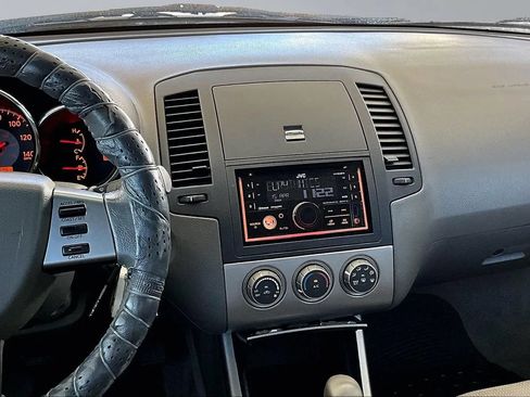 Used 2005 Nissan Altima 2.5 S w/ (F01) Convenience Pkg FWD image 9