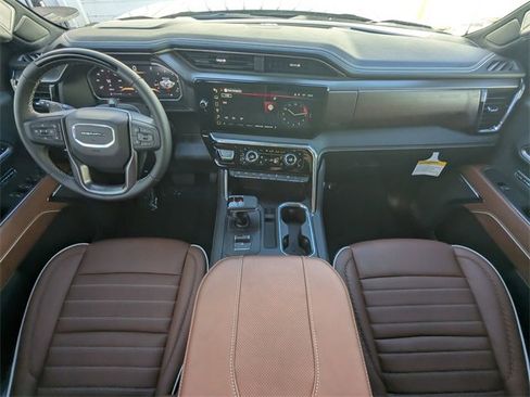 New 2026 GMC Sierra 1500 Denali Ultimate w/ LPO, Black Badging Package image 18