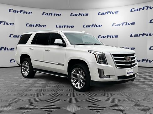 Used 2019 Cadillac Escalade Luxury image 8