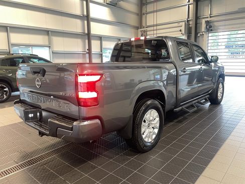 Used 2024 Nissan Frontier SV w/ Technology Package image 17