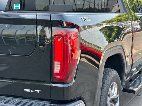 Used 2023 GMC Sierra 1500 SLT AWD/4WD image 24