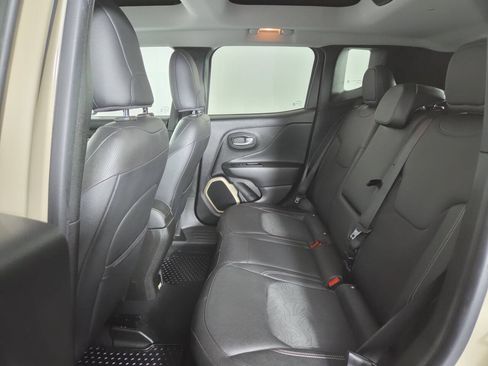Used 2017 Jeep Renegade Trailhawk AWD/4WD image 20
