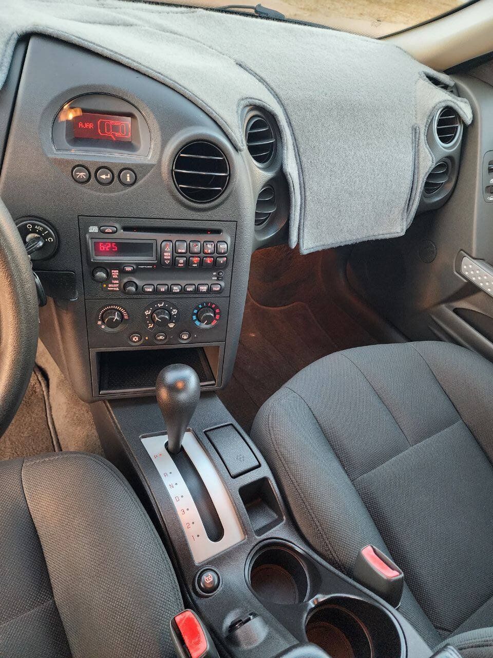 Used 2004 Pontiac Grand Prix GT w/ Drivers Package FWD image 21