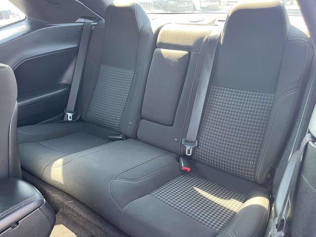 Used 2017 Dodge Challenger R/T w/ Blacktop Package RWD image 15