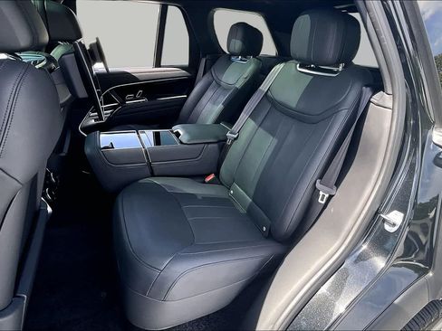 Used 2023 Land Rover Range Rover Autobiography AWD/4WD image 57