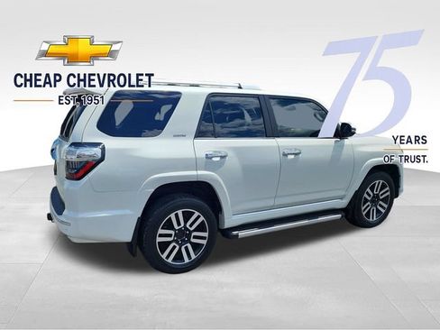 Used 2023 Toyota 4Runner SR5 AWD/4WD image 5
