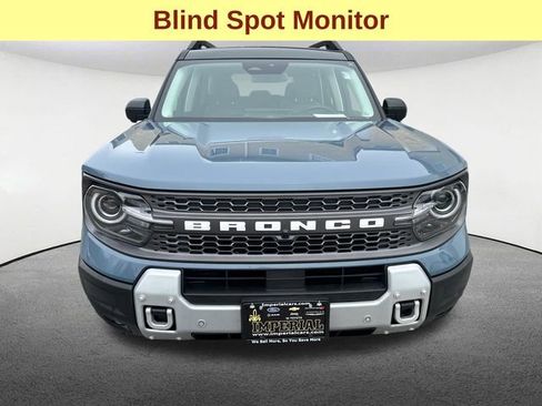 Used 2025 Ford Bronco Sport Badlands AWD/4WD image 3