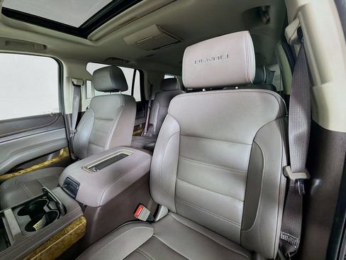 Used 2017 GMC Yukon Denali w/ Open Road Package AWD/4WD image 12