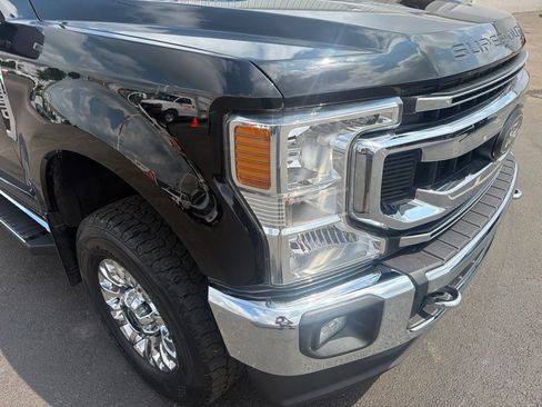 Used 2022 Ford F350 XLT w/ XLT Premium Package AWD/4WD image 15