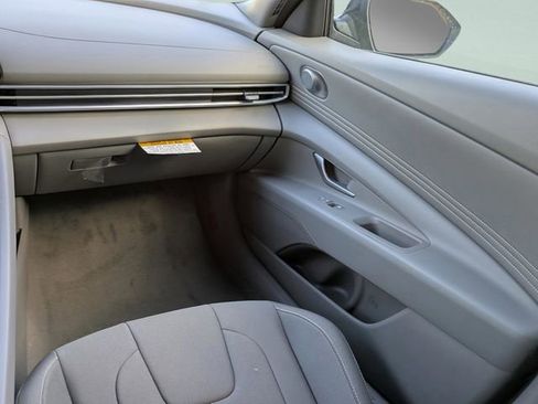 New 2026 Hyundai Elantra Sport image 18