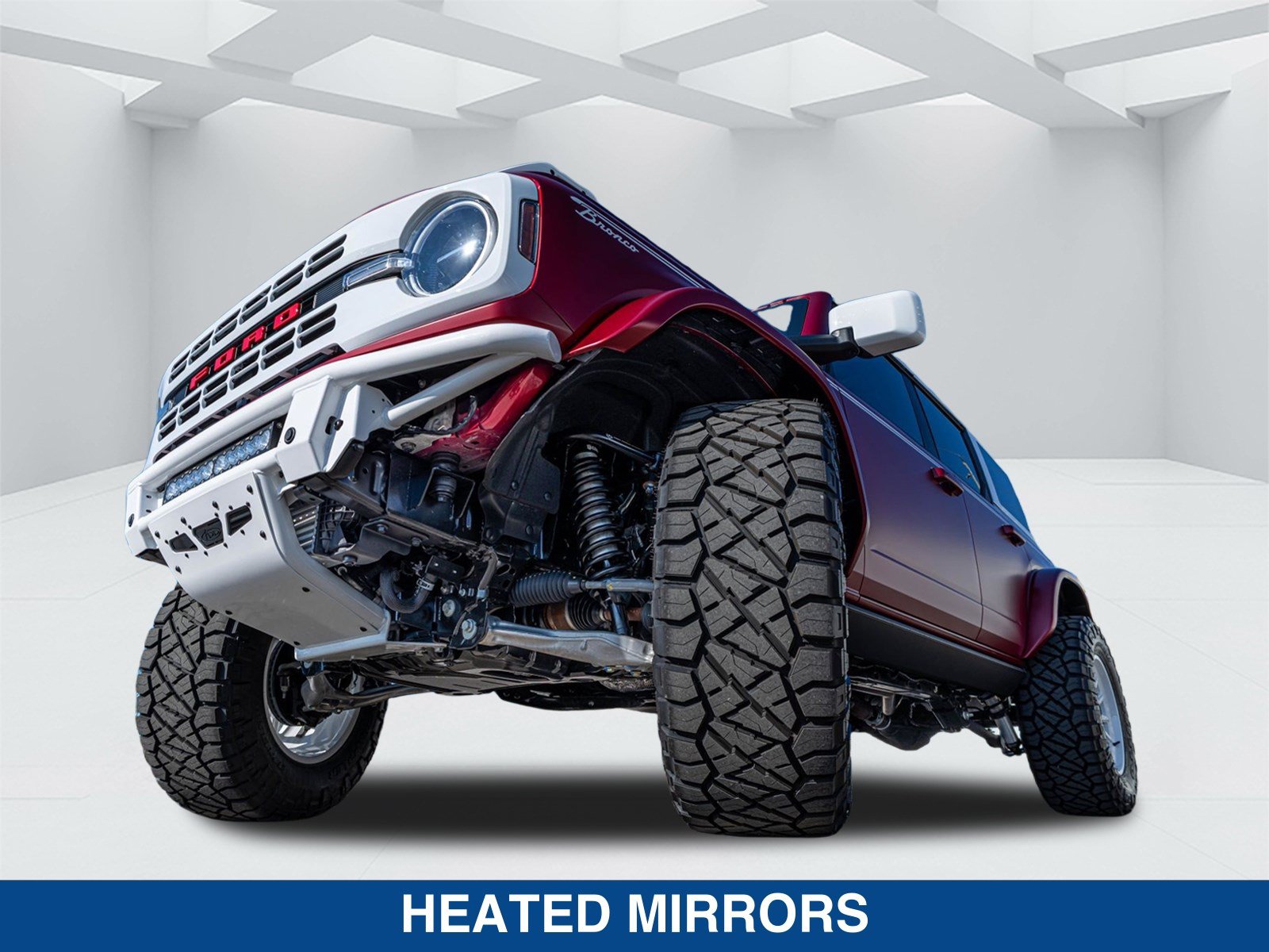Used 2025 Ford Bronco Heritage Edition AWD/4WD image 6