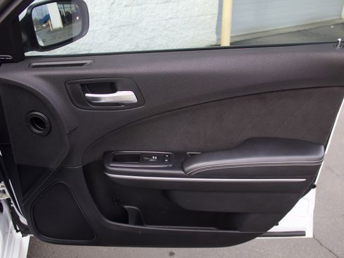 Used 2018 Dodge Charger SRT w/ Harman/Kardon Audio Group image 32