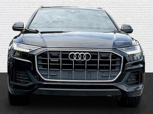 Used 2020 Audi Q8 Premium Plus w/ Premium Plus Package AWD/4WD image 2
