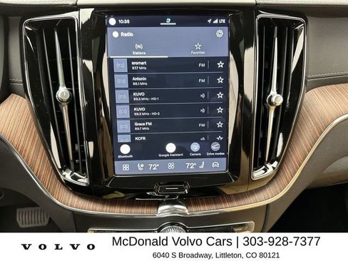 Certified 2023 Volvo XC60 B5 Ultimate w/ Climate Package AWD/4WD image 16