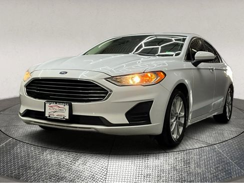 Used 2020 Ford Fusion SE image 4