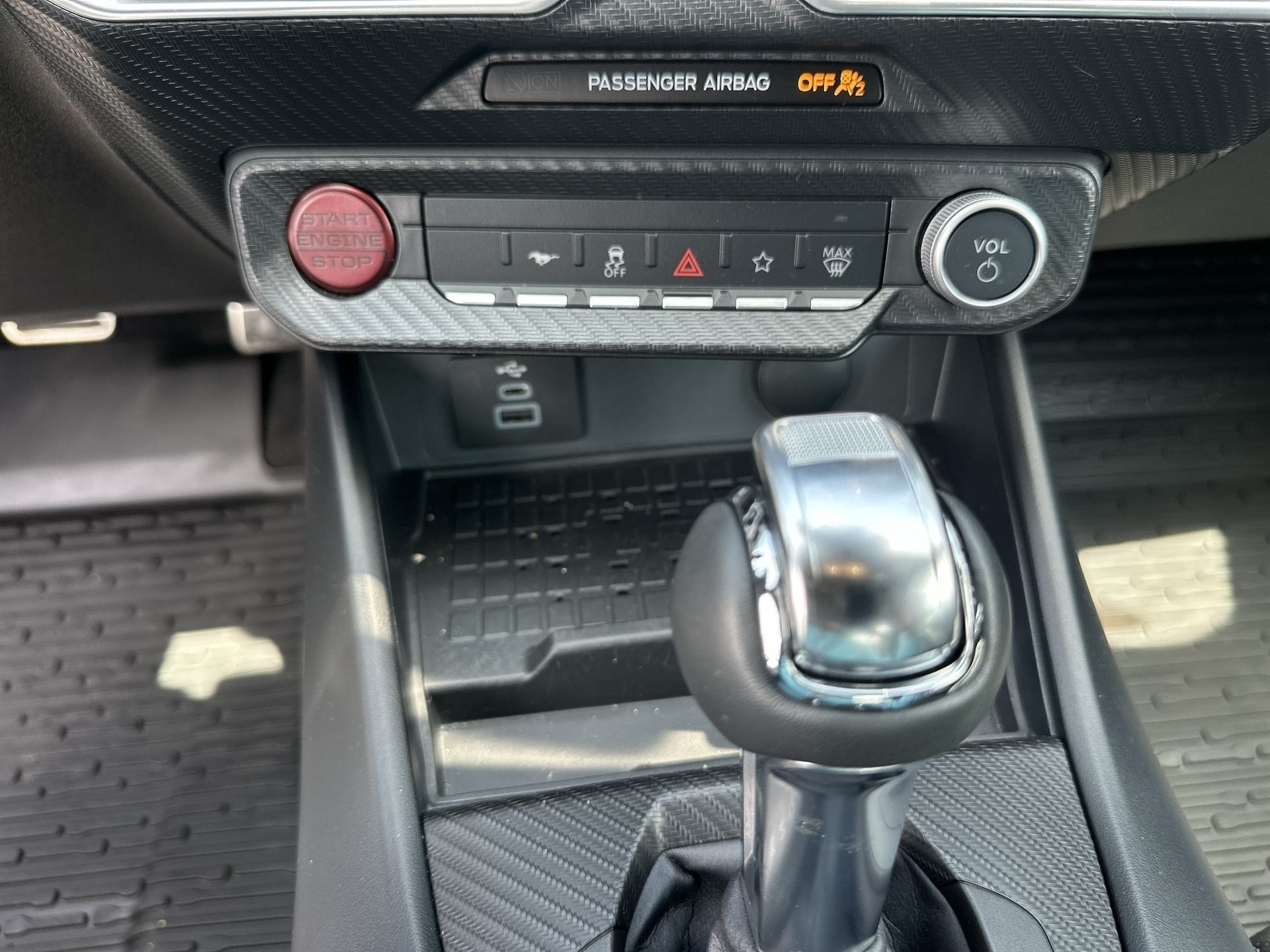 Used 2024 Ford Mustang GT Premium RWD image 34