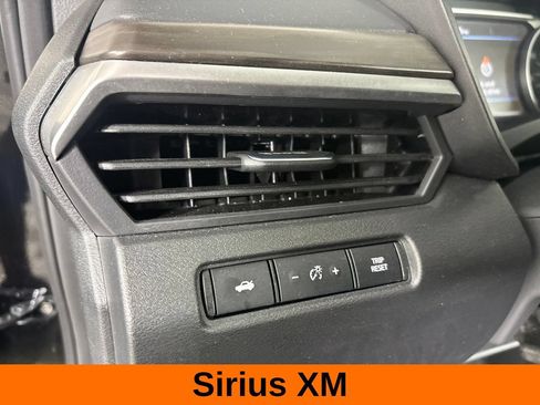Used 2025 Nissan Altima 2.5 SV FWD image 11