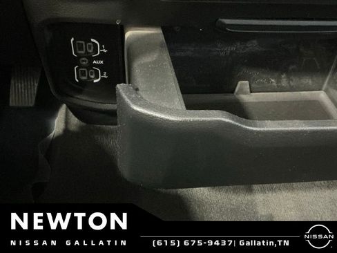 Used 2020 RAM 1500 Big Horn AWD/4WD image 25