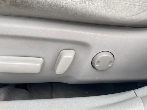 Used 2014 Toyota Camry XLE w/ Leather Package image 15