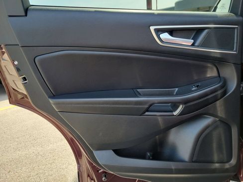 Used 2024 Ford Edge SEL w/ Convenience Package AWD/4WD image 11