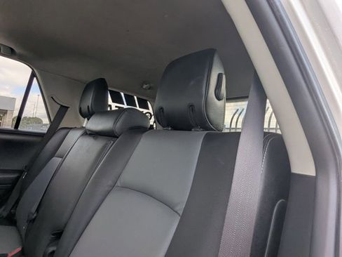 Used 2018 Toyota 4Runner SR5 Premium image 13