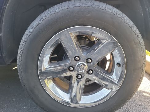 Used 2014 RAM 1500 Express RWD image 6