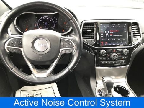 Used 2022 Jeep Grand Cherokee Limited w/ Luxury Group II image 6