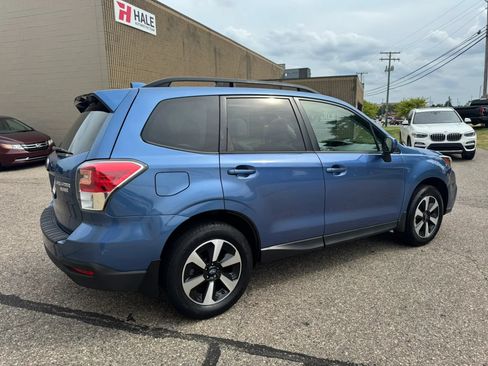 Used 2017 Subaru Forester 2.5i Premium AWD/4WD image 10