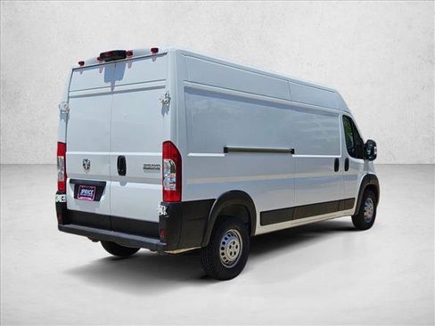 Used 2024 RAM ProMaster 2500 w/ Convenience Group FWD image 5