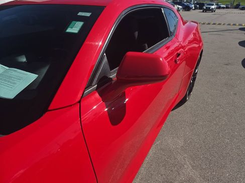 Used 2016 Chevrolet Camaro LT RWD image 11