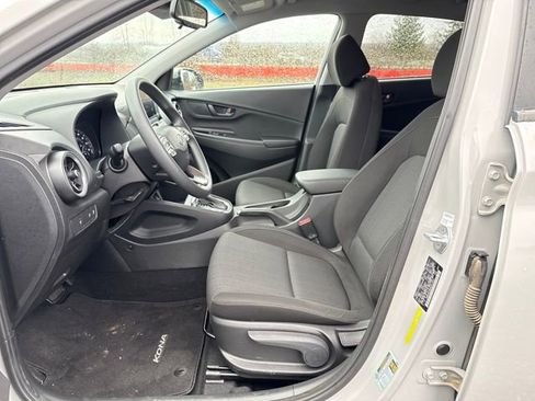 Used 2022 Hyundai Kona SEL image 15