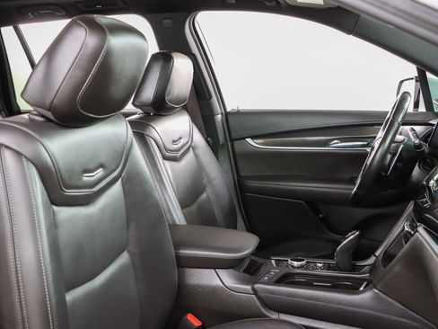 Used 2023 Cadillac XT6 Sport image 29